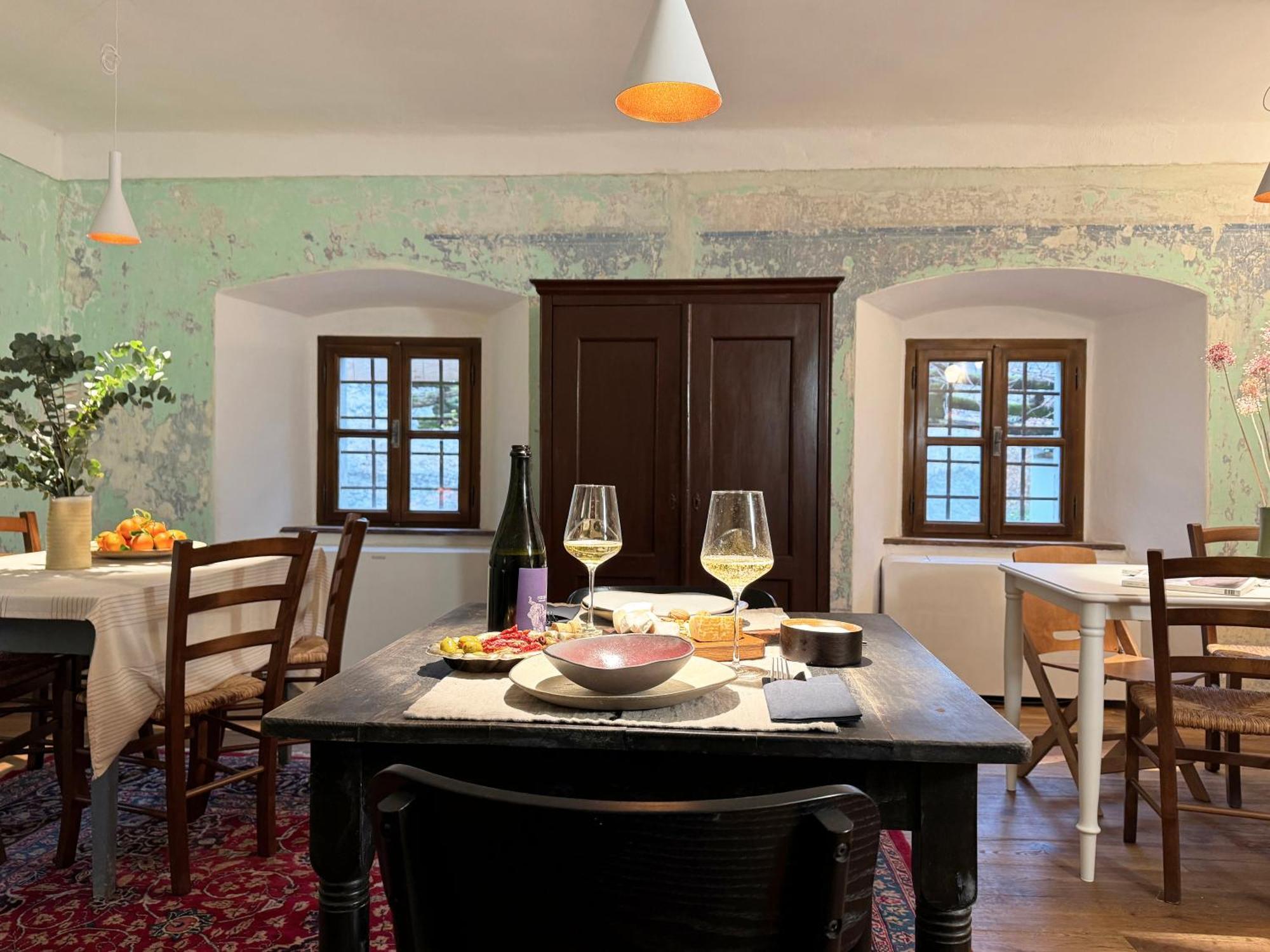 Apartment Vila Kobdilj 1835 Historic Homestead With Shared Courtyard