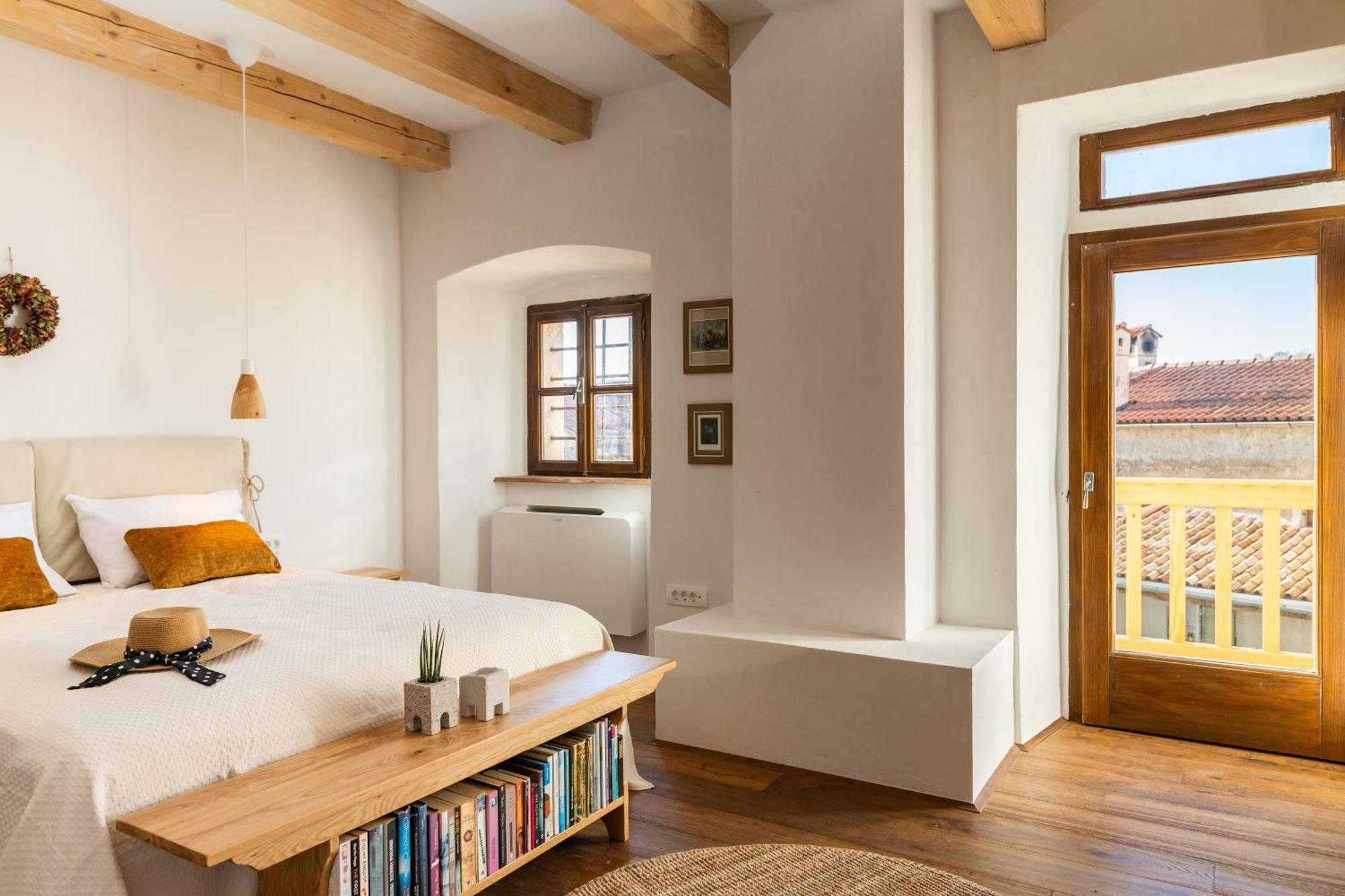 Vila Kobdilj 1835 Historic Homestead With Shared Courtyard Apartmán Štanjel