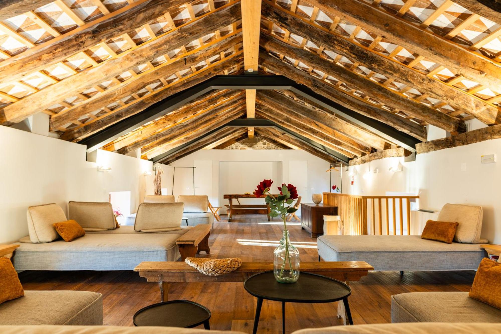 Vila Kobdilj 1835 Historic Homestead With Shared Courtyard Apartment